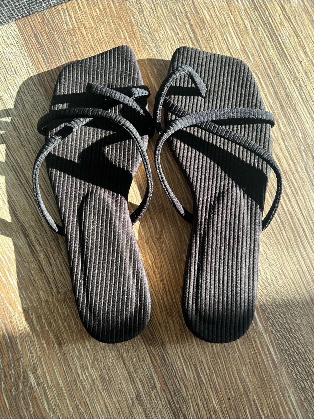 Women's Black Strappy Square-Toe Sandals